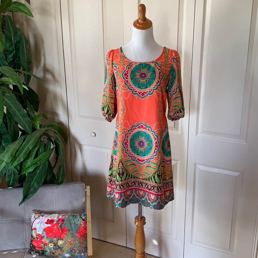 Boutique - Colorful, light dress. Optional tie.  Size small